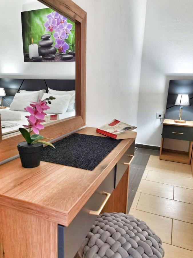 Md Apartments Ulcinj Buitenkant foto