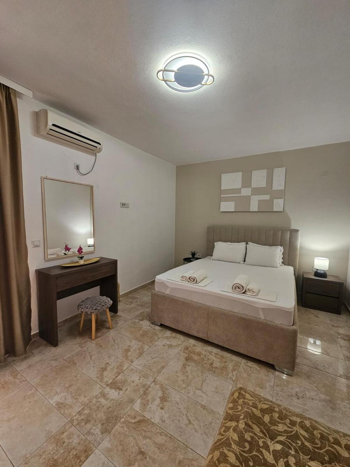 Md Apartments Ulcinj Buitenkant foto