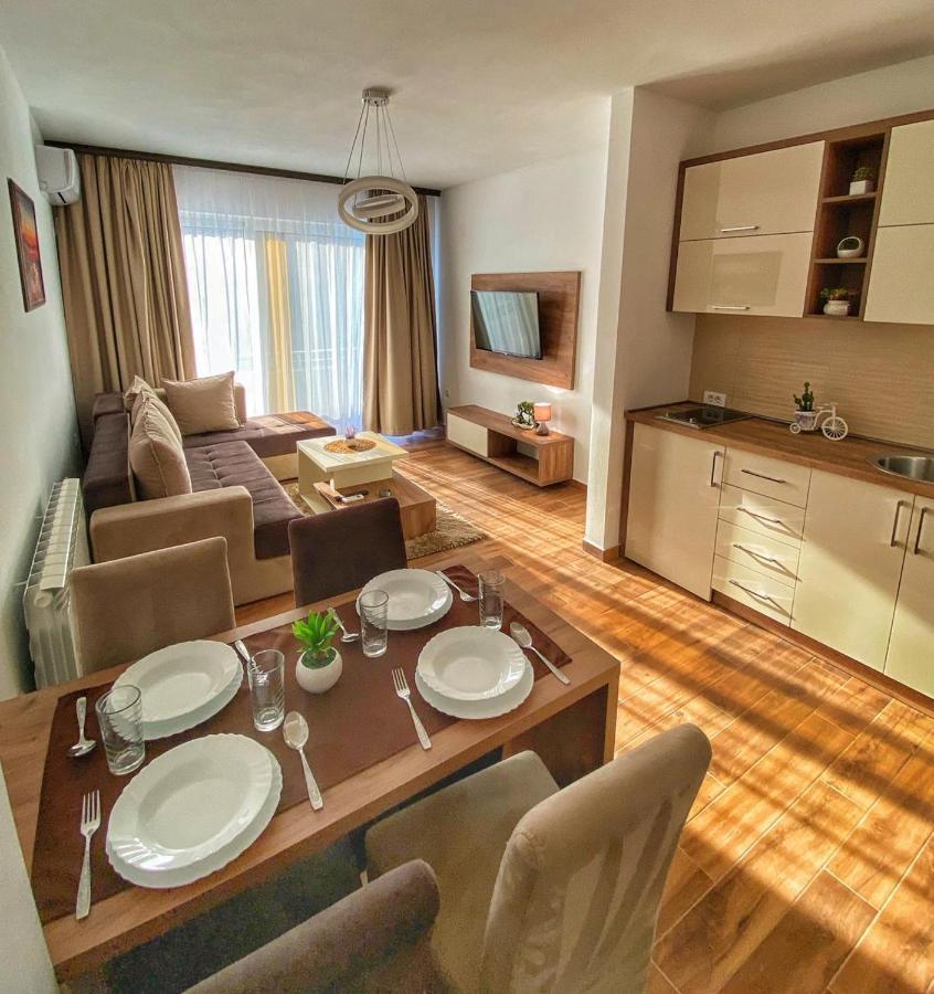Md Apartments Ulcinj Buitenkant foto